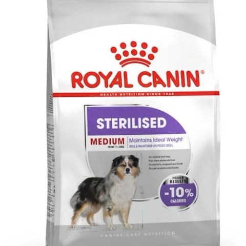 ROYAL CANIN Medium Sterilised dry dog food - 3 kg