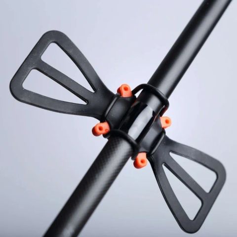 Deeper | ITGAM0003 | Phone Holder | Compatible with min: 3.5in / 9 cm max: 5in / 13 cm diagonal screen size