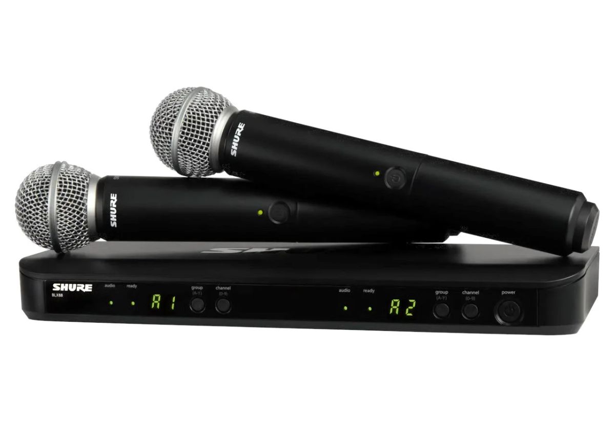 Shure BLX288E/SM58-H8E - wireless system with receiver and two SM58 microphones