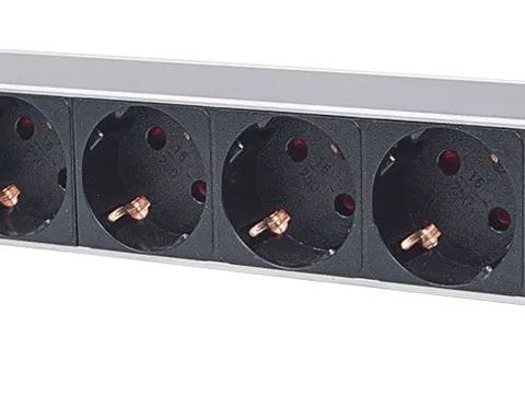 Intellinet Vertical Rackmount 12-Output Power Distribution Unit (PDU), EU CEE 7/3 Outlets, With On/Off Switch and Overload Protection, Built-in 1.8m Power Cord with EU CEE 7/4 Plug