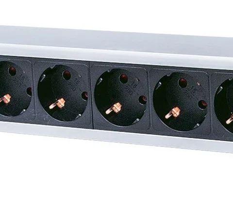 Intellinet Vertical Rackmount 12-Output Power Distribution Unit (PDU), EU CEE 7/3 Outlets, With Single Air Switch, No Surge Protection, Built-in 1.6m Power Cord with EU CEE 7/4 Plug