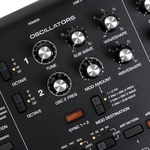 MOOG Messenger - a monophonic analog keyboard synthesizer