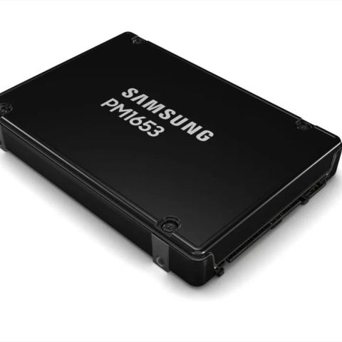 SSD|SAMSUNG|Model name PM1653|7680 GB|SAS|2.5"|Write speed 3700 MB/s|Read speed 4200 MB/s|MZILG7T6HBLA-00A07